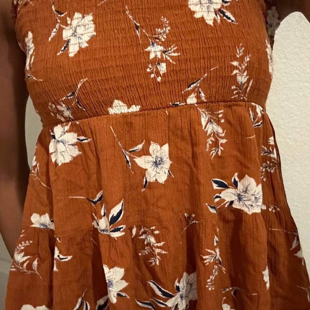 Orange flower top